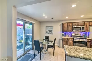 Photo #3: 2726886 Listing 