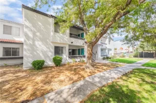 Photo #3: 2726899 Listing 