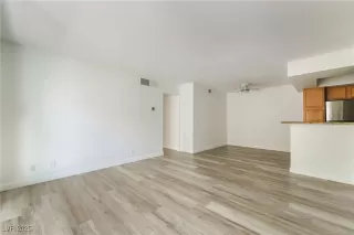 Photo #5: 2726899 Listing 