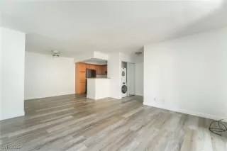 Photo #6: 2726899 Listing 