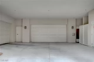 Photo #4: 2726914 Listing 