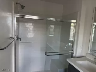 Photo #3: 2726917 Listing 