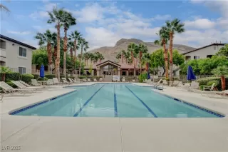 Photo #2: 2726939 Listing 