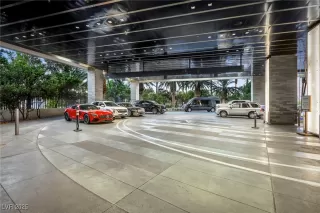 Photo #2: 2726957 Listing