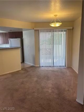 Photo #4: 2726968 Listing