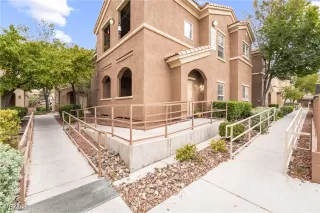 Photo #3: 2726971 Listing 