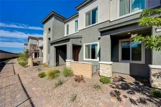 Photo #1: 2726981 Listing 
