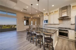 Photo #4: 2726982 Listing 