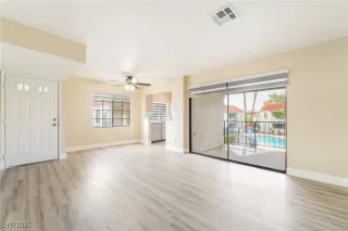 Photo #5: 2726984 Listing 