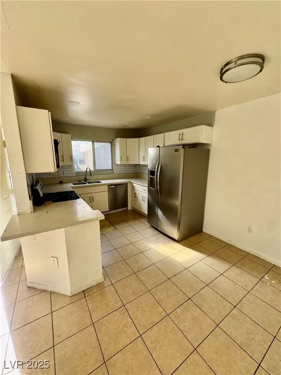 MLS: 2726993 Condo For Sale