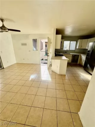 Photo #1: 2726993 Listing