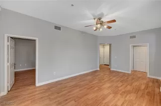 Photo #5: 2726995 Listing 