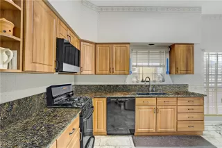 Photo #5: 2727001 Listing 