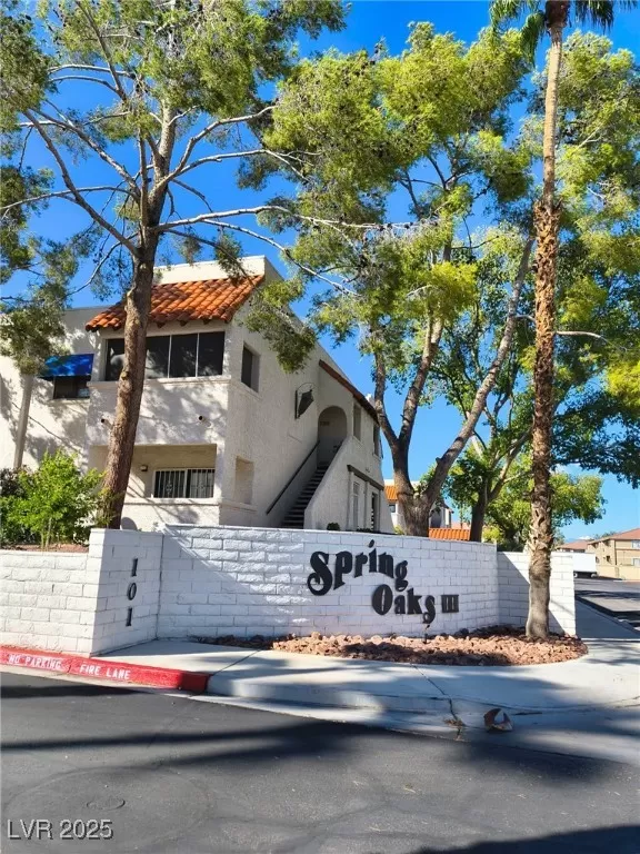 MLS: 2727014 Condo For Sale