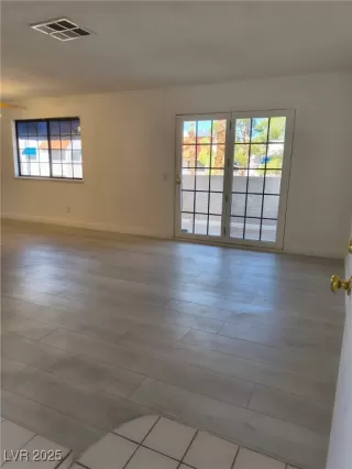 Photo #3: 2727014 Listing 