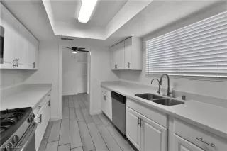 Photo #6: 2727037 Listing 