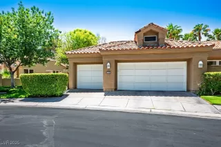 Photo #1: 2727062 Listing 