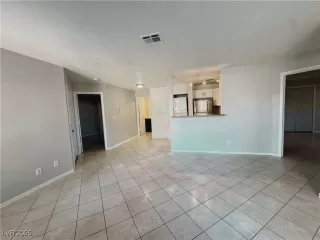 Photo #5: 2727085 Listing 