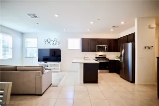 Photo #6: 2727099 Listing 