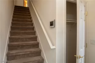 Photo #5: 2727119 Listing 