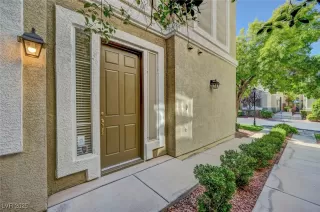 Photo #2: 2727136 Listing