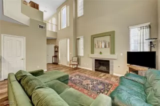 Photo #5: 2727136 Listing