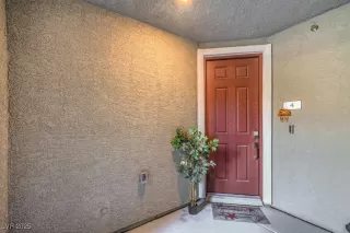 Photo #3: 2727148 Listing