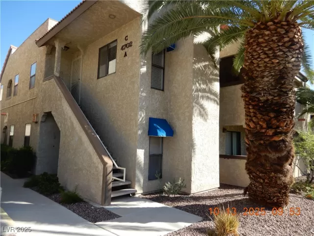 MLS: 2727153 Condo For Sale