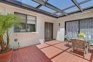 Photo #2: 2727157 Listing 