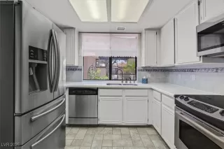 Photo #6: 2727157 Listing 