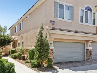 Photo #4: 2727160 Listing