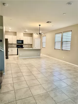 Photo #4: 2727161 Listing 