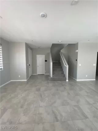 Photo #5: 2727161 Listing 