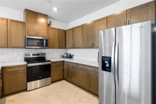 Photo #1: 2727163 Listing 