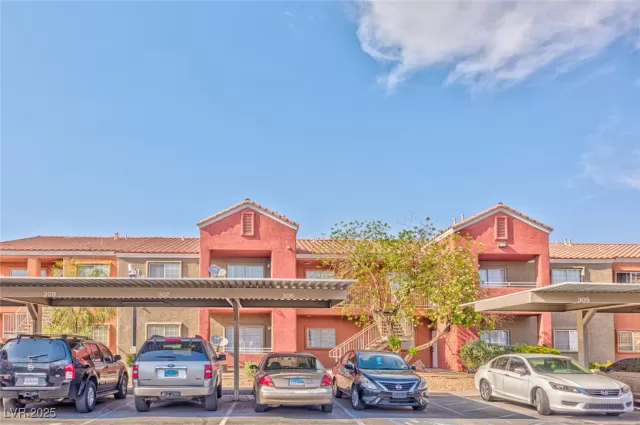 MLS: 2727176 Condo For Sale