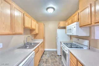 Photo #4: 2727176 Listing 