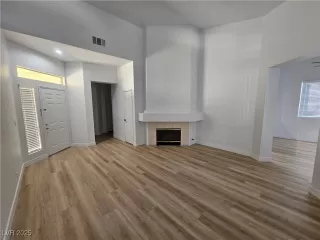 Photo #2: 2727189 Listing 