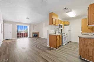 Photo #4: 2727226 Listing 