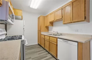 Photo #6: 2727226 Listing 