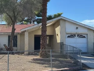 Photo #3: 2727264 Listing