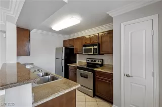 Photo #2: 2727294 Listing