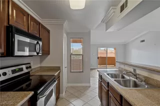 Photo #4: 2727294 Listing