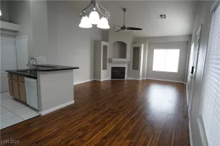 Photo #5: 2727297 Listing