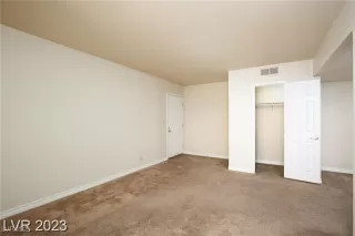 Photo #1: 2727305 Listing 