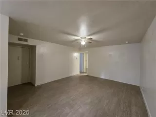 Photo #5: 2727324 Listing 