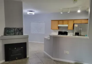 Photo #3: 2727325 Listing 
