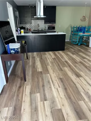 Photo #2: 2727442 Listing 