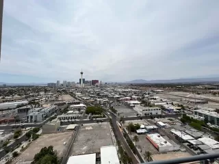 Photo #2: 2727443 Listing 