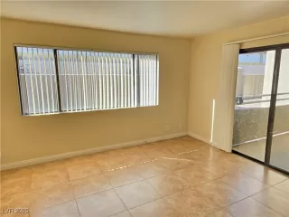 Photo #6: 2727481 Listing 