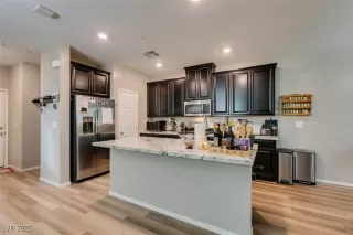 Photo #6: 2727484 Listing 